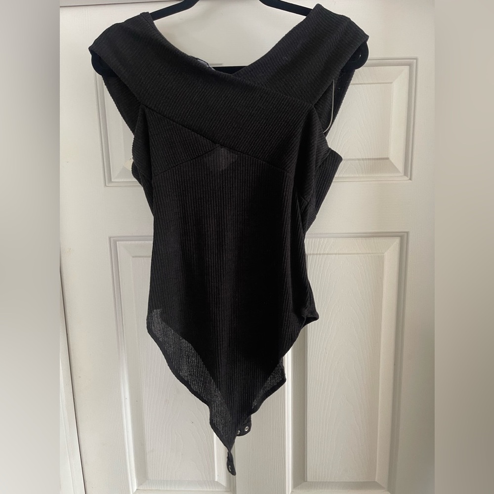 Women’s Bar III Off-the-Shoulder Black Bodysuit Sweater Size L
